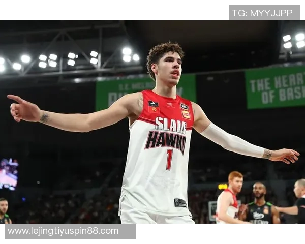 拉梅洛鲍尔生涯得分突破5000同届华子本赛季有望超越一万大关